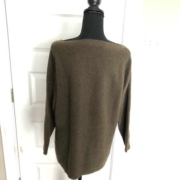 J. crew moss green sweater - Picture 2 of 5